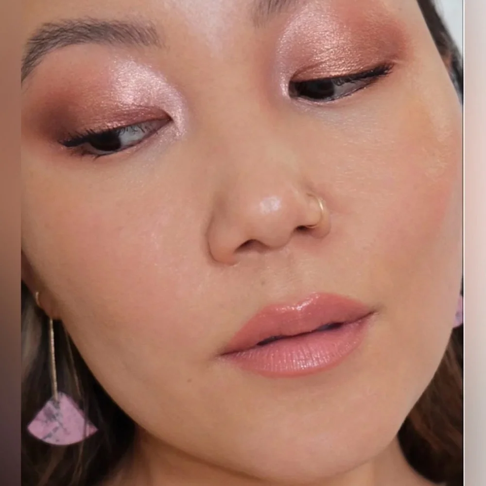 FLOWER BEAUTY By Drew Barrymore Jungle Lights Eyeshadow Palette Desert